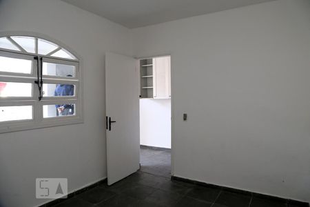 Casa à venda com 210m², 3 quartos e 2 vagasÁrea de Serviço