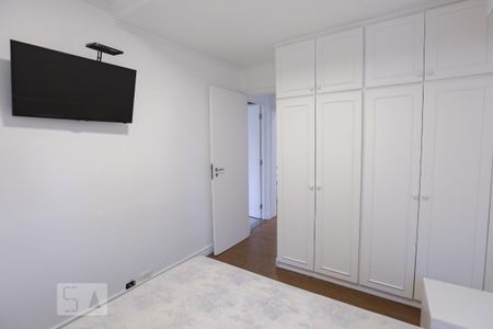 Quarto 1 de apartamento para alugar com 2 quartos, 58m² em Vila Uberabinha, São Paulo