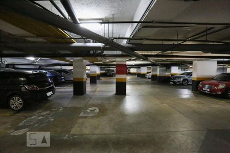 Garagem de apartamento para alugar com 2 quartos, 58m² em Vila Uberabinha, São Paulo