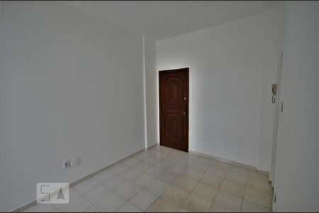 Sala de apartamento para alugar com 1 quarto, 40m² em Flamengo, Rio de Janeiro