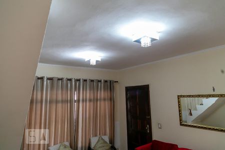 Sala de casa para alugar com 2 quartos, 100m² em Jardim Vila Galvao, Guarulhos