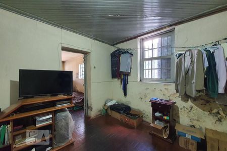 Casa à venda com 216m², 2 quartos e 1 vagaQuarto (piso inferior)