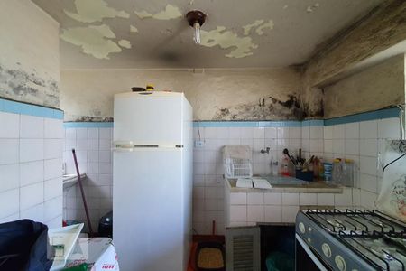 Casa à venda com 216m², 2 quartos e 1 vagaCozinha (piso inferior)