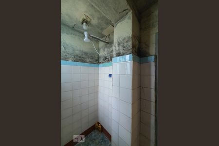 Casa à venda com 216m², 2 quartos e 1 vagaBanheiro (piso inferior)