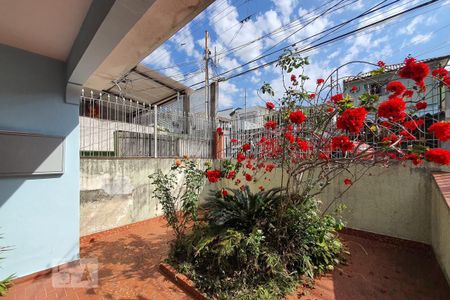 Casa à venda com 216m², 2 quartos e 1 vagaGaragem/entrada