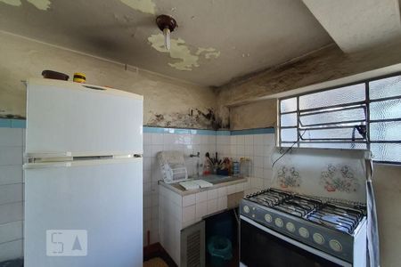 Casa à venda com 216m², 2 quartos e 1 vagaCozinha (piso inferior)