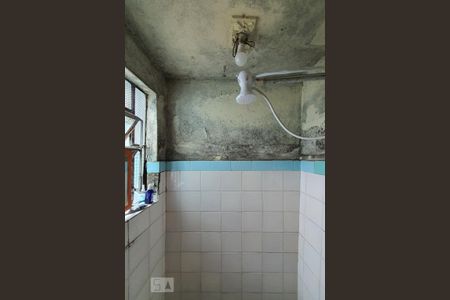 Casa à venda com 216m², 2 quartos e 1 vagaBanheiro (piso inferior)