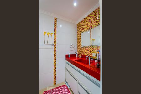 Apartamento à venda com 155m², 3 quartos e 3 vagasBanheiro do quarto 1