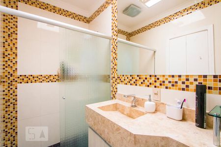 Apartamento à venda com 155m², 3 quartos e 3 vagasBanheiro do quarto 2