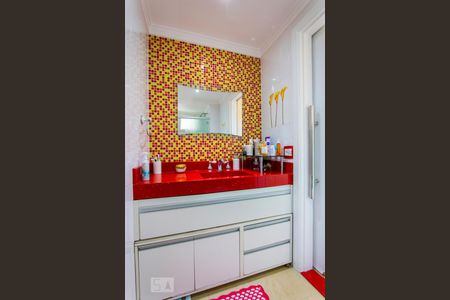 Apartamento à venda com 155m², 3 quartos e 3 vagasBanheiro do quarto 1