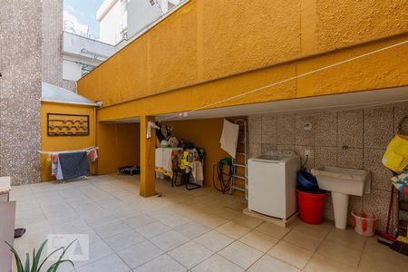 Apartamento para alugar com 145m², 3 quartos e 2 vagas Apartamento para alugar com 145m², 3 quartos e 2 vagasÁrea Externa e Lavanderia