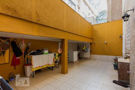 Apartamento para alugar com 145m², 3 quartos e 2 vagas Apartamento para alugar com 145m², 3 quartos e 2 vagasÁrea Externa e Lavanderia