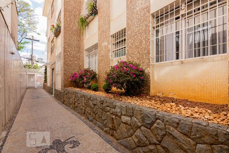 Apartamento para alugar com 145m², 3 quartos e 2 vagas Apartamento para alugar com 145m², 3 quartos e 2 vagasEntrada Edifício