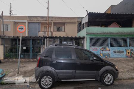 Casa à venda com 130m², 2 quartos e 2 vagas Casa à venda com 130m², 2 quartos e 2 vagasFachada