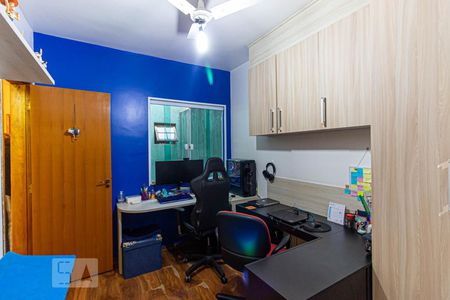 Casa à venda com 220m², 3 quartos e 5 vagasSuíte 2