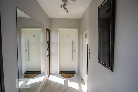 Apartamento à venda com 110m², 3 quartos e 2 vagasHall