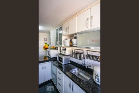 Apartamento à venda com 110m², 3 quartos e 2 vagasCozinha