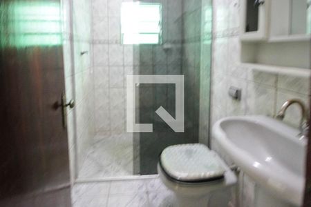 Casa para alugar com 180m², 3 quartos e 1 vaga Casa para alugar com 180m², 3 quartos e 1 vagaBanherio da Suite