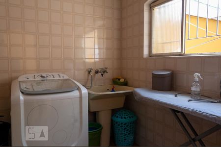 Casa à venda com 150m², 3 quartos e 2 vagasÁrea de Serviço