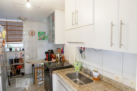 Apartamento à venda com 125m², 3 quartos e 1 vaga Apartamento à venda com 125m², 3 quartos e 1 vagaCozinha