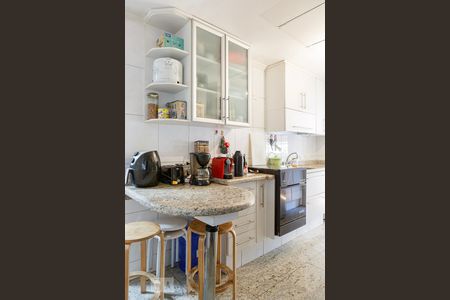 Apartamento à venda com 125m², 3 quartos e 1 vaga Apartamento à venda com 125m², 3 quartos e 1 vagaCozinha