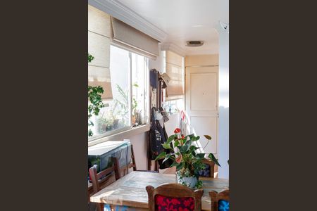 Apartamento à venda com 125m², 3 quartos e 1 vaga Apartamento à venda com 125m², 3 quartos e 1 vagaSala