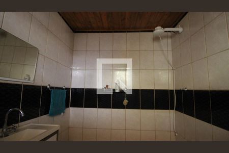 Casa à venda com 511m², 3 quartos e 7 vagasBanheiro Casa Fundos