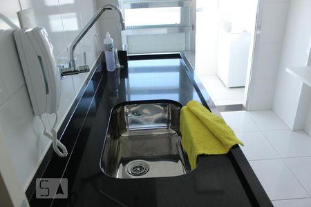 Apartamento à venda com 58m², 2 quartos e 1 vagaCozinha