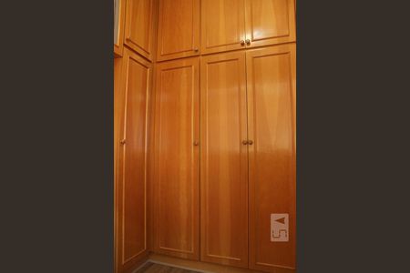 Apartamento à venda com 58m², 2 quartos e 1 vagaQuarto 1 - Armários