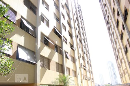 Apartamento à venda com 58m², 2 quartos e 1 vagaFachada