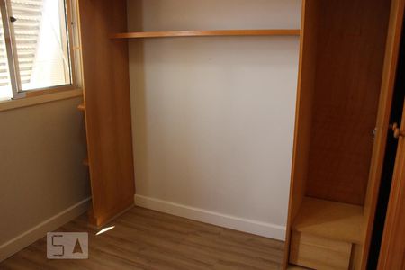 Apartamento à venda com 58m², 2 quartos e 1 vagaQuarto 1 - Armários