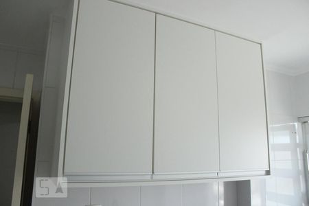 Apartamento à venda com 58m², 2 quartos e 1 vagaCozinha - Armários