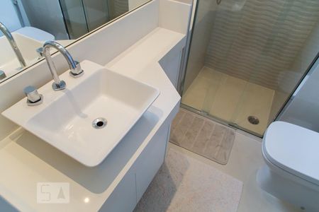 Apartamento para alugar com 97m², 3 quartos e 2 vagasBanheiro da suíte 2 - Detalhe