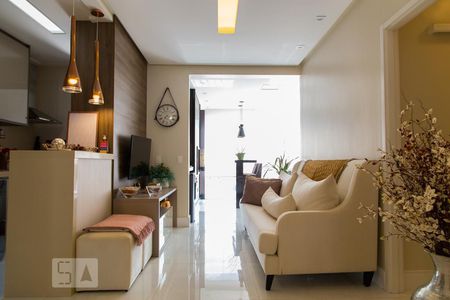 Sala de apartamento para alugar com 3 quartos, 97m² em Chácara Inglesa, São Paulo