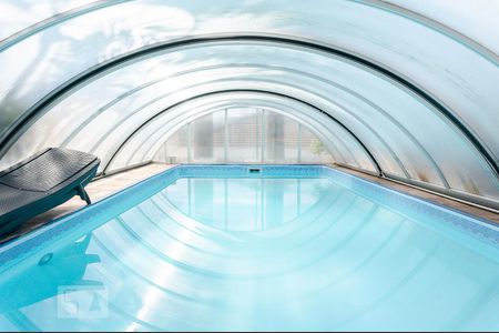 Casa à venda com 630m², 3 quartos e 4 vagasPiscina