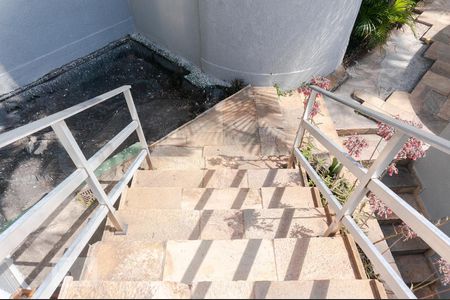 Casa à venda com 630m², 3 quartos e 4 vagasEscadas