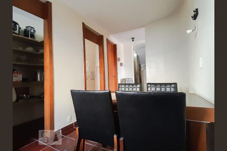 Casa à venda com 630m², 3 quartos e 4 vagasCopa