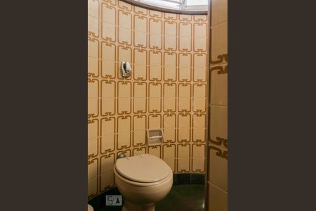 Casa à venda com 630m², 3 quartos e 4 vagasLavabo 2