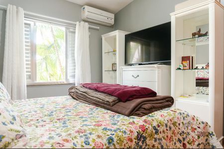 Casa à venda com 630m², 3 quartos e 4 vagasSuíte