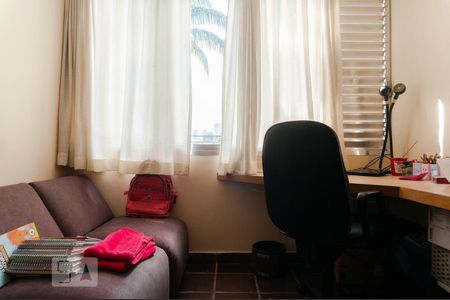 Casa à venda com 630m², 3 quartos e 4 vagasEscritório 