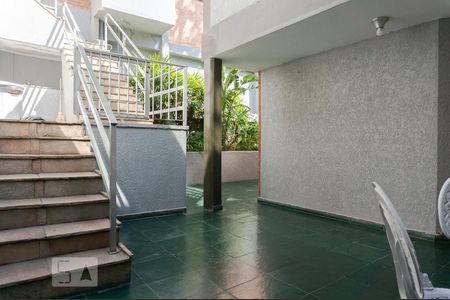 Casa à venda com 630m², 3 quartos e 4 vagasQuintal