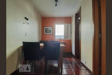 Casa à venda com 630m², 3 quartos e 4 vagasCopa