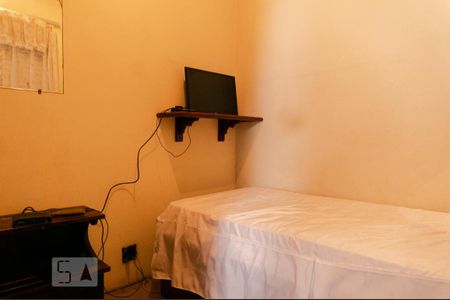 Casa à venda com 630m², 3 quartos e 4 vagasQuarto de Serviço