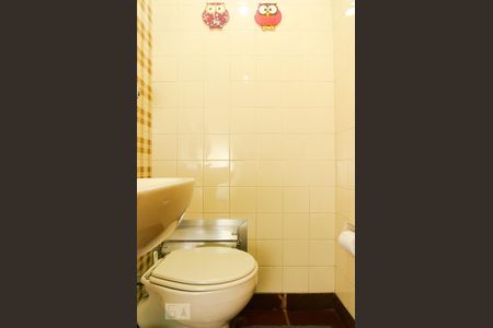 Lavabo 1 de casa à venda com 3 quartos, 630m² em Parque São Domingos, São Paulo