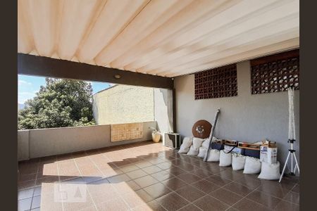 Casa à venda com 630m², 3 quartos e 4 vagasGaragem