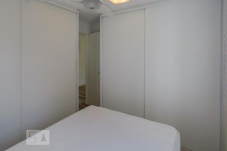 Apartamento à venda com 41m², 1 quarto e 1 vagaQuarto