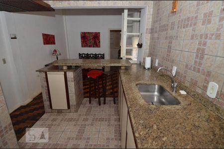 Apartamento para alugar com 80m², 3 quartos e sem vagaCozinha