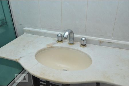 Apartamento para alugar com 80m², 3 quartos e sem vagaBanheiro