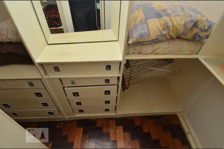 Apartamento para alugar com 80m², 3 quartos e sem vagaCloset