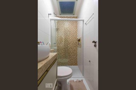 Casa à venda com 180m², 3 quartos e 2 vagas Casa à venda com 180m², 3 quartos e 2 vagasBanheiro Suite 3